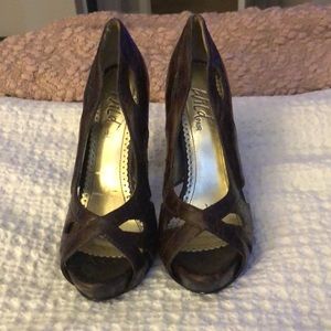 Wild Pair brown leather peep toe heels